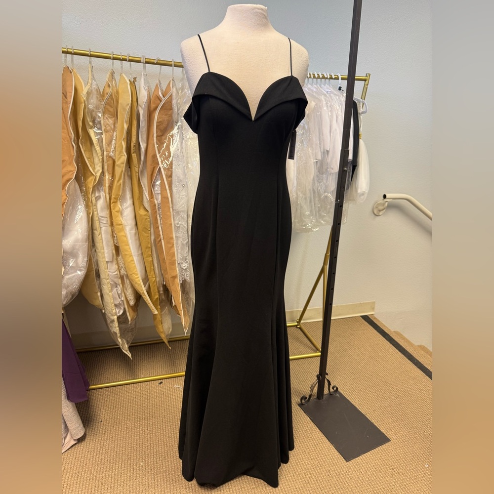 Elegant Black Evening Gown CF114